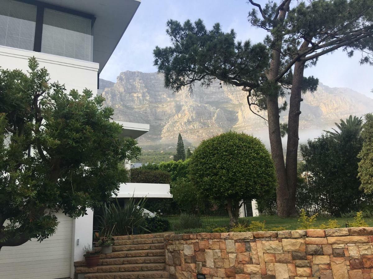 Table Mountain Guest Cottage With Private Garden เคปทาวน์ ภายนอก รูปภาพ